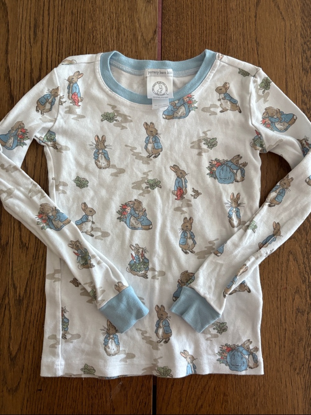 Pottery Barn Kids White Peter Rabbit Long Sleeve Pajama Top Organic Cotton